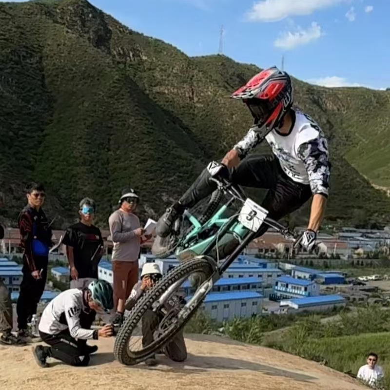 AVITUS จักรยานเสือภูเขารองเท้า - Commuting On Mountain Bike บทวิจารณ์และราคา